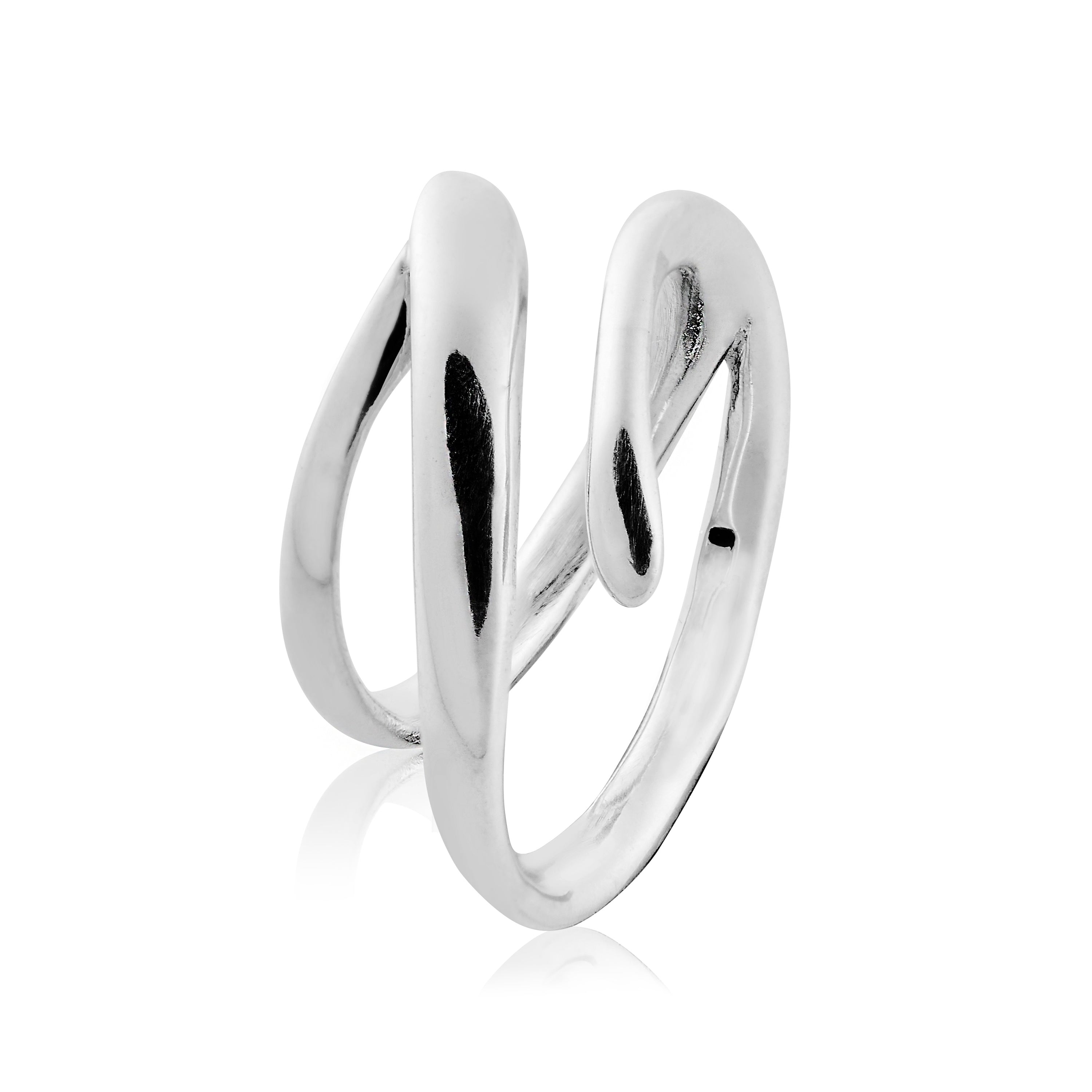 Brima Fantasy Attractively designed silver ring.
