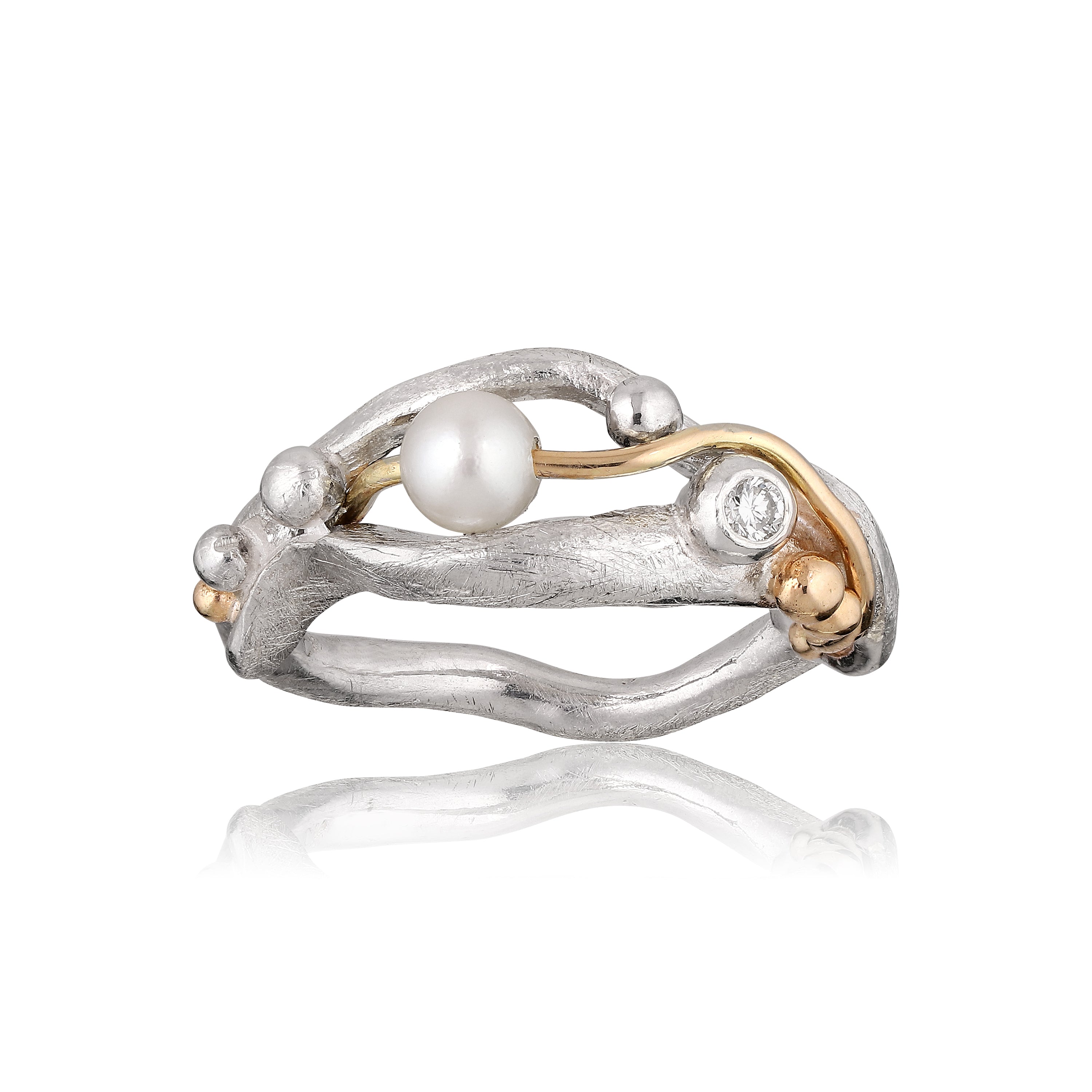 Kairy Elegans överdådig silver ring med pärla, guld och diamant.