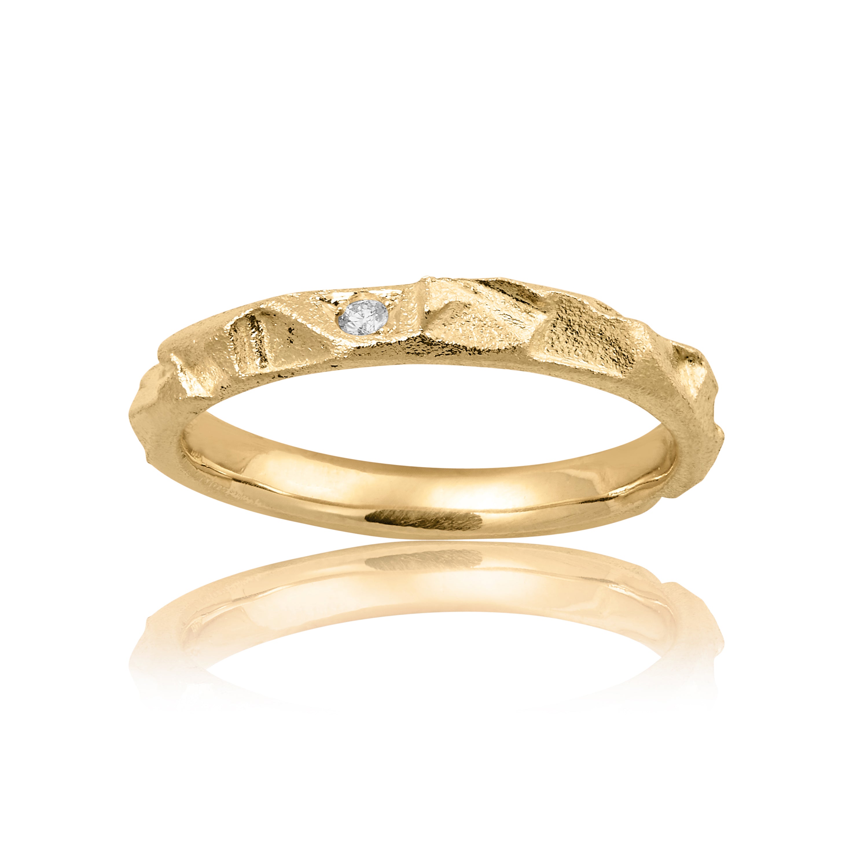 Iwa Classic Utsökt enkel guld ring med diamant.