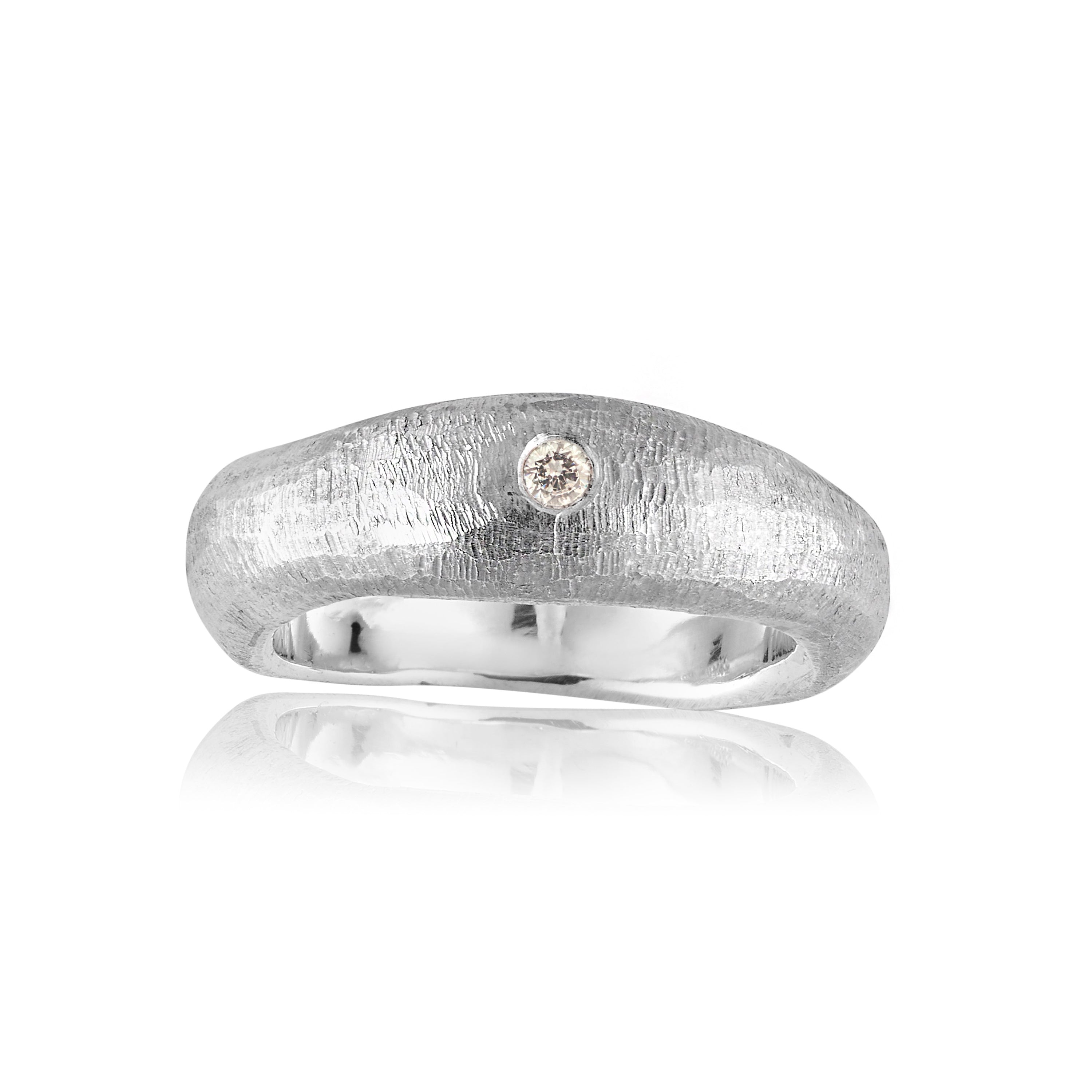 Nami Passion skøn sølv ring med diamant.