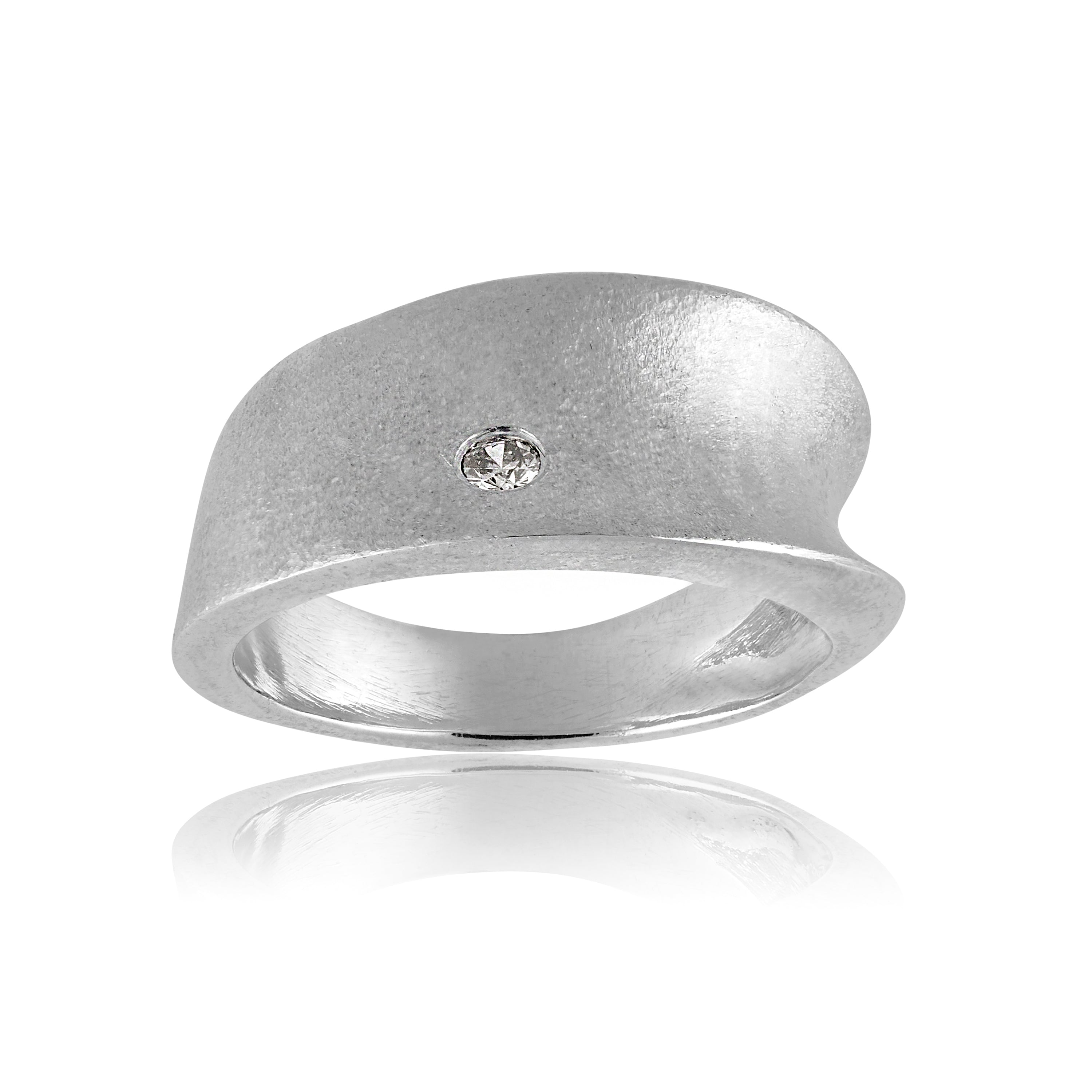 Sato Pur sølv ring med diamant designet i skandinsvisk stil.