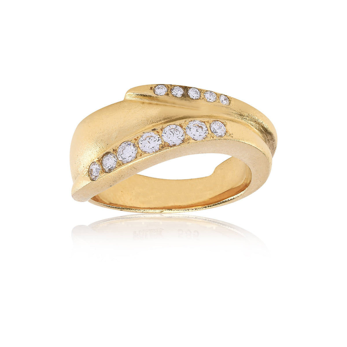 Ring i 14 karat guld med briljanter ur serien Sirius, handgjord av Rebecca Falck