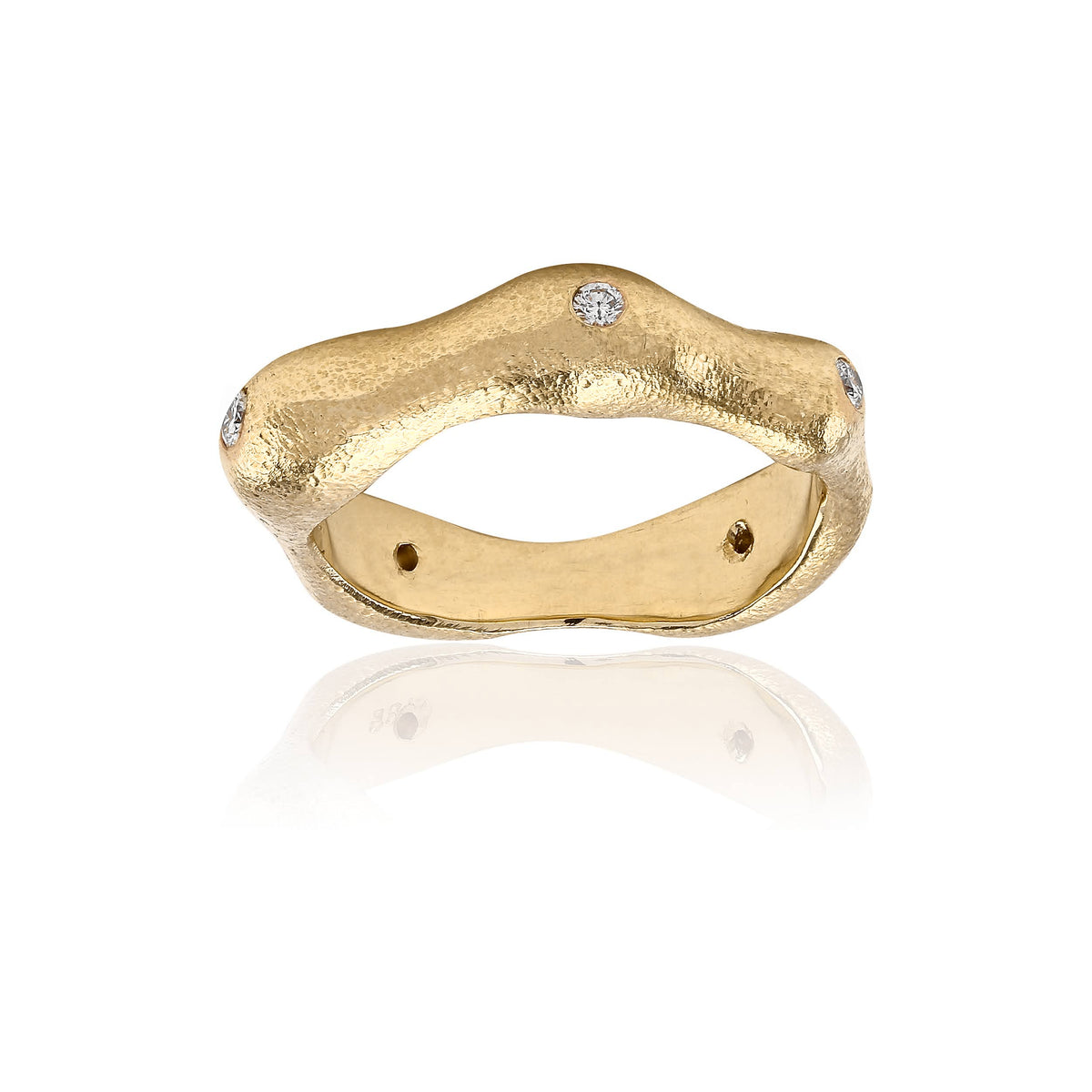 Ring i 14 karat guld med briljanter ur serien Molai, handgjord av Rebecca Falck
