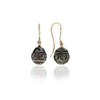 Hanako Exquis Timeless gold earrings with engraved Tahitian pearls.