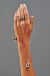 Kairy Exquis    Dramatisk svart silver ring med diamanter och guld.