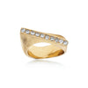 Sirius Luxe Prestigious gold ring with diamonds.